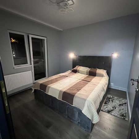 The Urban Hub 2 Apartment Iasi Exterior photo